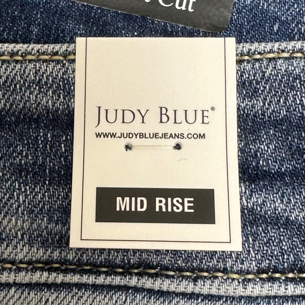 Judy Blue American Honey Mid-Rise stretch bootcutJeans Light Wash  size 14W - Picture 6 of 12